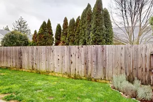 1821 SW I St, Grants Pass, OR 97526 - Photo 24