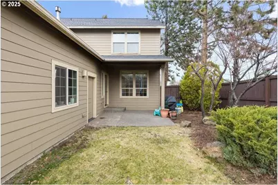 109 SW Taft Avenue, Bend, OR 97702 - Photo 4