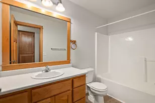 913 Schaefers Ln, Grants Pass, OR 97526 - Photo 24