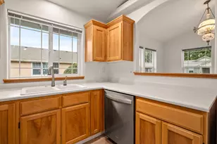 913 Schaefers Ln, Grants Pass, OR 97526 - Photo 14