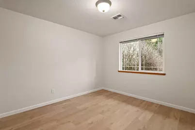 913 Schaefers Lane, Grants Pass, OR 97526 - Photo 22