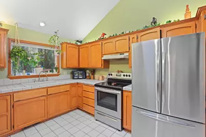 372 Thornbrook Drive, Merlin, OR 97532 - Photo 10