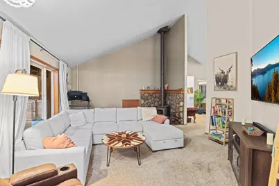 372 Thornbrook Drive, Merlin, OR 97532 - Photo 4