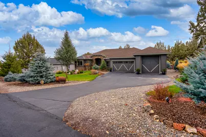 910 Cinnamon Teal Drive, Redmond, OR 97756 - Photo 2