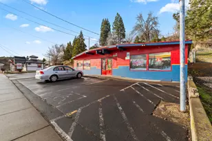 1414 Oregon Ave, Klamath Falls, OR 97601 - Photo 1