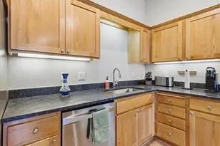 237 Dunthorpe Dr, Medford, OR 97504 - Photo 16