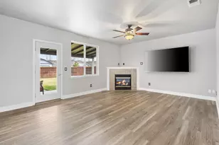 1320 NE 3rd St, Redmond, OR 97756 - Photo 8