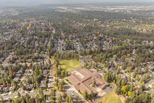 19671 Hollygrape St, Bend, OR 97702 - Photo 36