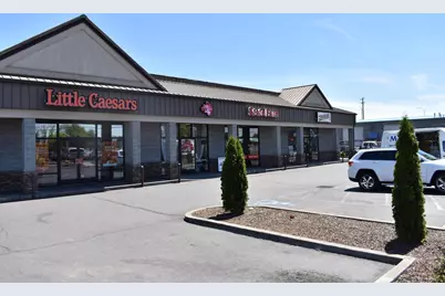 8336 Crater Lake Highway #2, White City, OR 97503 - Photo 4