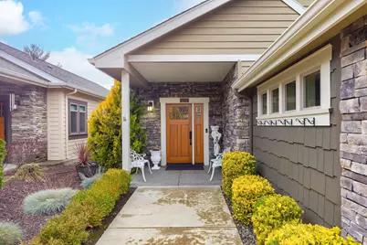 1110 Catherine Way, Grants Pass, OR 97526 - Photo 2