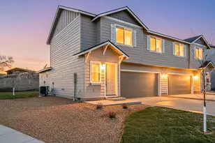 900 SE Starview Ave, Madras, OR 97741 - Photo 2