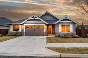 961 NE Hudspeth Cir, Prineville, OR 97754 - Photo 2