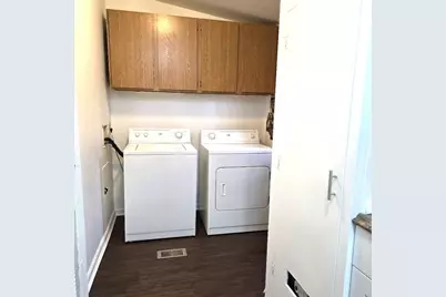 939 S Valley View Road #UNIT 10, Ashland, OR 97520 - Photo 8