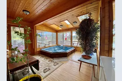 955 SW Rogue River Avenue, Grants Pass, OR 97526 - Photo 4