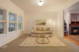 250 NW 17th St, Bend, OR 97703 - Photo 8