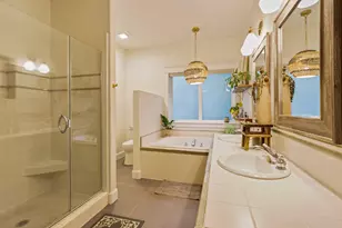 250 NW 17th St, Bend, OR 97703 - Photo 24