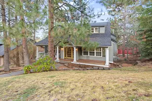 250 NW 17th St, Bend, OR 97703 - Photo 2