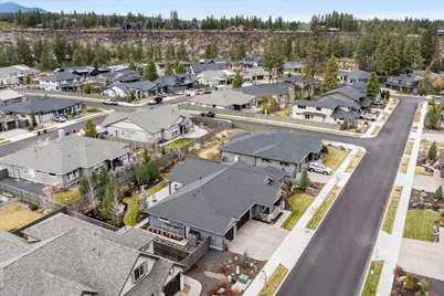 60873 SW Headwaters Loop, Bend, OR 97702 - Photo 70