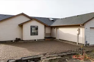 60990 Jennings Rd, Bend, OR 97702 - Photo 4