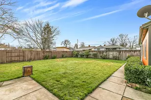 925 Winchester Ave, Medford, OR 97501 - Photo 36