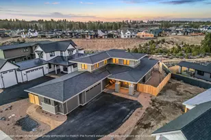 3412 NW Sullivan Ave, Bend, OR 97703 - Photo 2