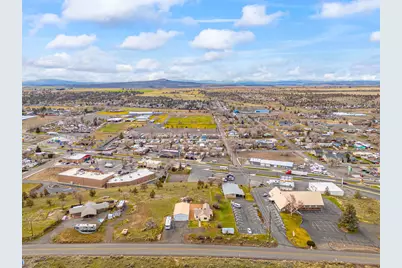 1030 S Adams Drive, Madras, OR 97741 - Photo 38