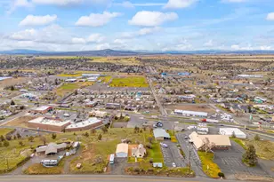 1030 S Adams Dr, Madras, OR 97741 - Photo 38