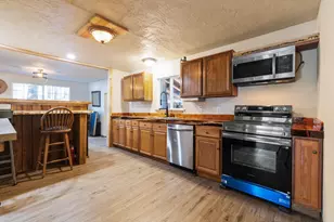 12759 Golden Eagle Ln, Bonanza, OR 97623 - Photo 4