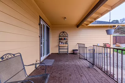 418 Phoenix Hills Dr, Phoenix, OR 97535 - Photo 22