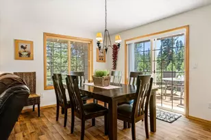 57785 Mt Rainier Ln, Sunriver, OR 97707 - Photo 4