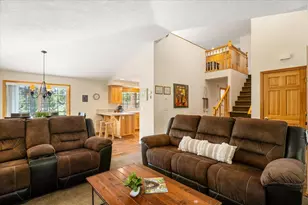 57785 Mt Rainier Ln, Sunriver, OR 97707 - Photo 10