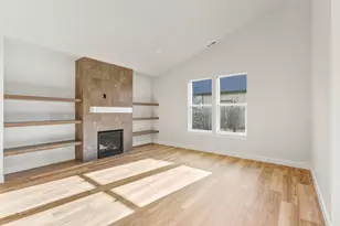 1692 NW Larch Ave, Redmond, OR 97756 - Photo 6