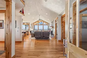 5582 N Mckay Rd, Prineville, OR 97754 - Photo 6