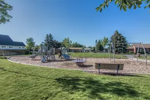 1454 NE Whistle Way, Prineville, OR 97754 - Photo 14