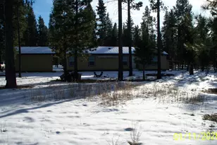 216 Chapman St, Gilchrist, OR 97737 - Photo 2