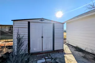 943 S 4th St, Lakeview, OR 97630 - Photo 14