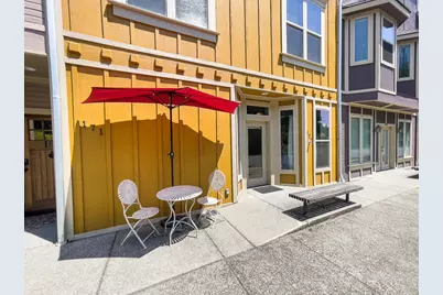 175 E E Street, Jacksonville, OR 97530 - Photo 26