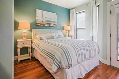 175 E E Street, Jacksonville, OR 97530 - Photo 6