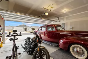 262 NW Par Ave, Madras, OR 97741 - Photo 18