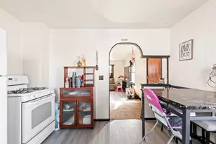 624 NW 4th St, Redmond, OR 97756 - Photo 10