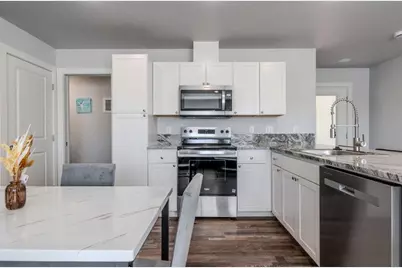 7877 Houston Loop, White City, OR 97503 - Photo 8