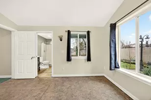 2016 Terrel Dr, Medford, OR 97501 - Photo 40