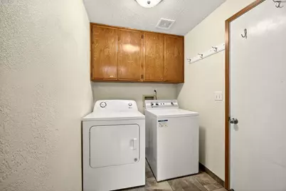 2016 Terrel Drive, Medford, OR 97501 - Photo 22