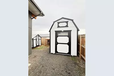 2370 SW Helmholtz Way, Redmond, OR 97756 - Photo 24