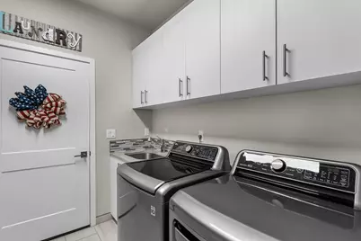 2370 SW Helmholtz Way, Redmond, OR 97756 - Photo 16