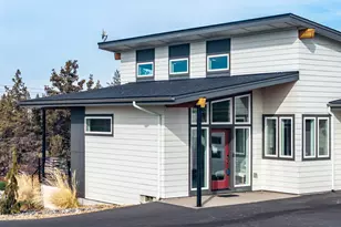 2370 SW Helmholtz Way, Redmond, OR 97756 - Photo 2