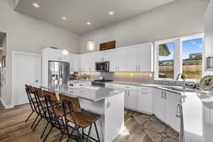 2370 SW Helmholtz Way, Redmond, OR 97756 - Photo 6