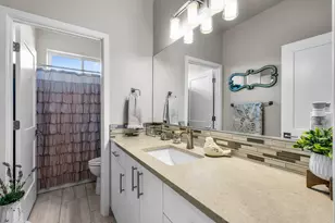 2370 SW Helmholtz Way, Redmond, OR 97756 - Photo 12