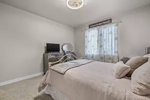 2370 SW Helmholtz Way, Redmond, OR 97756 - Photo 18