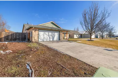 7229 Ruth Drive, Klamath Falls, OR 97603 - Photo 4